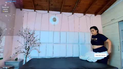    N         M online show from 02-12-25, 11:29