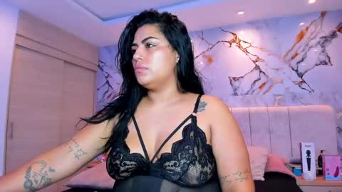    N         M online show from 05-03-26, 12:00