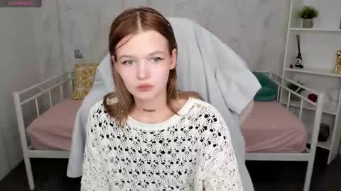 Snapshot of kiana_vision chatting on 01-19-26, 05:33 Kiana online show from 01-19-26, 05:33