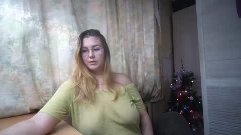 kianna_dior_ online show from 12-28-24, 10:14