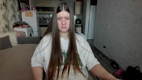 kianna_dior_ online show from 11-24-25, 09:31