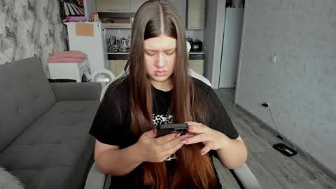 kianna_dior_ online show from 12-05-25, 09:29