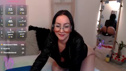 Snapshot of kiara_bermont chatting on 03-11-25, 07:03 Kiara Bermont online show from 03-11-25, 07:03