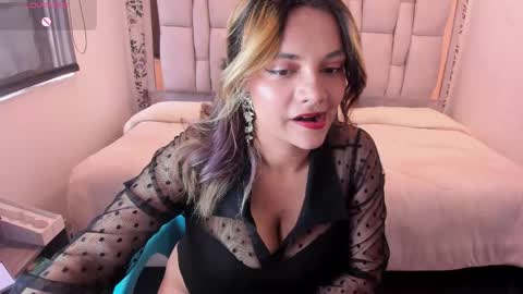 kiara Cruz online show from 05-12-26, 08:17