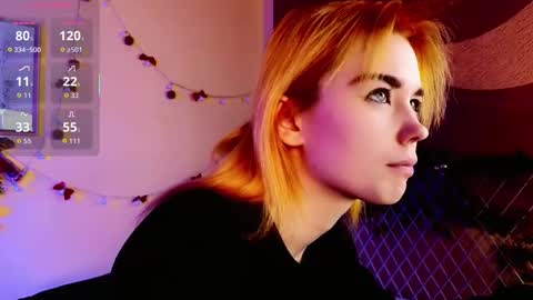 Kira online show from 01-06-26, 10:34