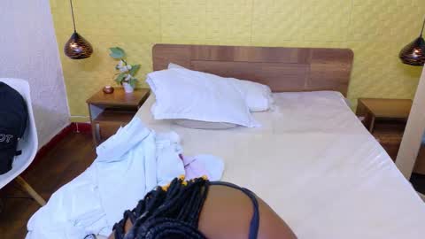 Kiara online show from 10-08-25, 02:42