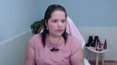 Snapshot of kiara_scottt chatting on 01-07-25, 05:01 Kiara online show from 01-07-25, 05:01