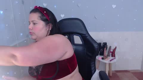 Snapshot of kiara_scottt chatting on 02-12-25, 08:59 Kiara online show from 02-12-25, 08:59