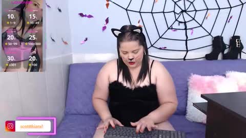 Snapshot of kiara_scottt chatting on 10-28-25, 08:29 Kiara online show from 10-28-25, 08:29