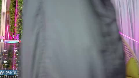 Snapshot of kiara_zahiri_ chatting on 10-04-25, 11:08 Kiara Zahiri online show from 10-04-25, 11:08