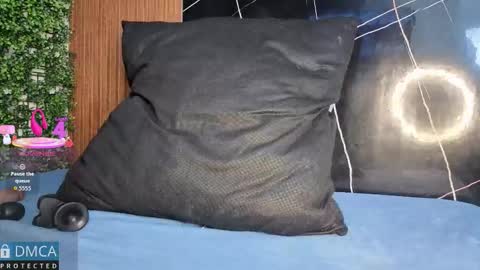 Snapshot of kiara_zahiri_ chatting on 10-24-25, 11:06 Kiara Zahiri online show from 10-24-25, 11:06