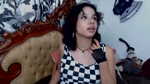 kiaralenon online show from 03-03-25, 12:15