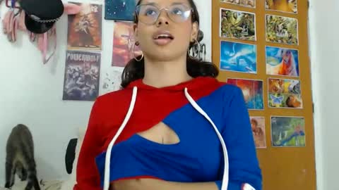 kiaralenon online show from 11-21-25, 01:48