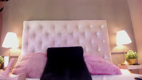 KIARA  online show from 04-23-26, 11:29