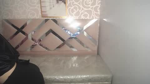 kiara online show from 06-19-26, 08:34