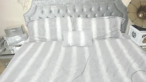 Kia Rose online show from 01-22-25, 02:15