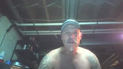 kick_1_down online show from 10-01-25, 02:28