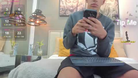 Snapshot of kieran_derek chatting on 11-18-25, 03:23 Kieran Derek online show from 11-18-25, 03:23