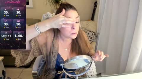 Kiera Reines online show from 02-02-25, 04:37