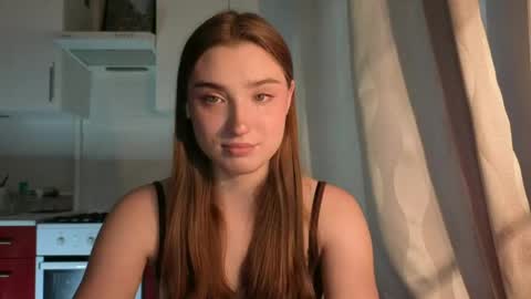 Ola my name is Lissa  Lets hit 10 Thumbs Up together   online show from 05-11-26, 02:34