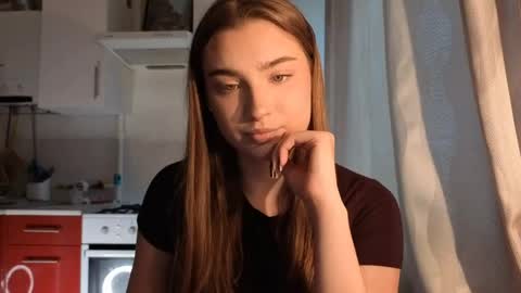Ola my name is Lissa  Lets hit 10 Thumbs Up together   online show from 05-30-26, 02:25
