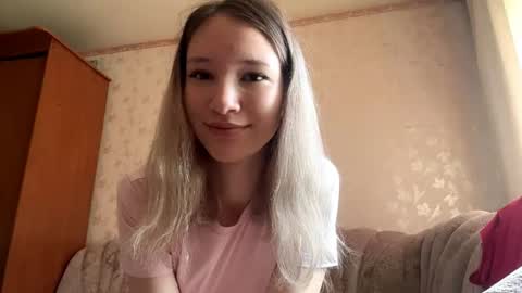 Kimi online show from 09-21-25, 02:02