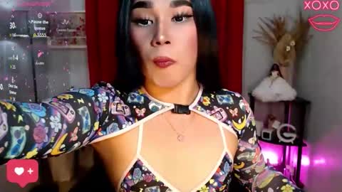 Im Mia online show from 10-31-25, 08:04