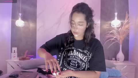 Snapshot of kiiimthompson chatting on 10-01-25, 02:12 Kim Thompson online show from 10-01-25, 02:12