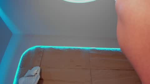 Snapshot of kiimcooper chatting on 01-07-25, 10:11 KIM COOPER online show from 01-07-25, 10:11