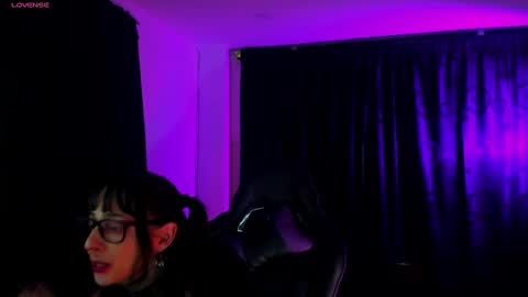 Kizuky online show from 12-26-24, 03:49