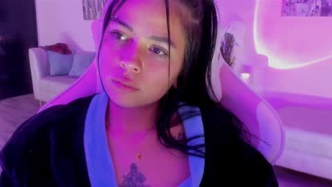 kIKI online show from 01-08-25, 09:32