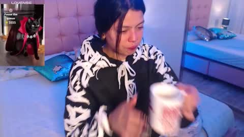 kIKI online show from 09-30-25, 11:37