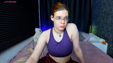 Snapshot of kiki_krash chatting on 01-10-25, 10:17 Kiki online show from 01-10-25, 10:17