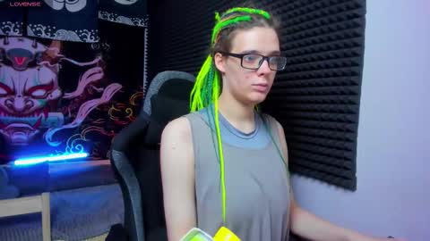 Kiki online show from 09-30-25, 09:58