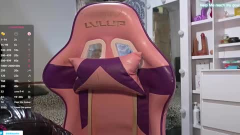 kiki online show from 10-07-25, 07:11