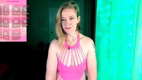 ONLY FANS Britteebee online show from 10-18-25, 09:43