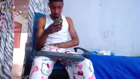 Snapshot of kilian_xx chatting on 03-21-26, 12:32 Kilian xxx online show from 03-21-26, 12:32