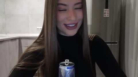 EvaAnna online show from 12-20-25, 08:38