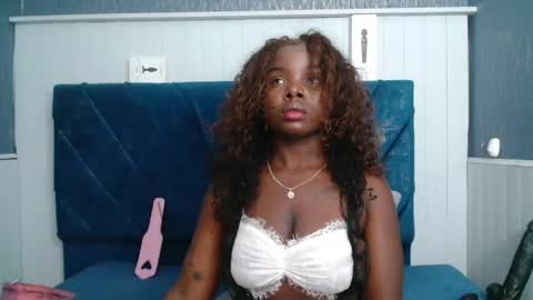 Snapshot of kilyetvera3x chatting on 01-20-25, 04:54 hanna online show from 01-20-25, 04:54