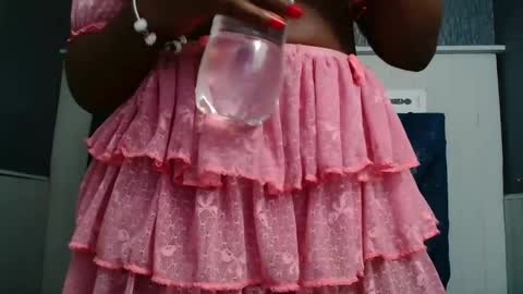 Snapshot of kilyetvera3x chatting on 02-28-25, 06:32 hanna online show from 02-28-25, 06:32