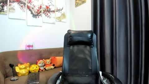 Kim online show from 04-13-26, 05:13