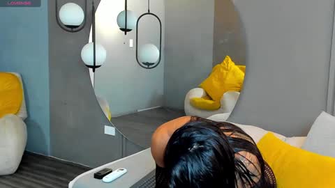 Kim online show from 01-27-25, 01:09