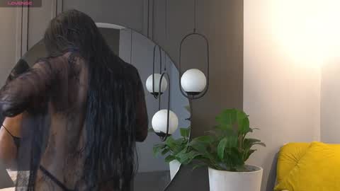 Kim online show from 09-22-25, 01:02