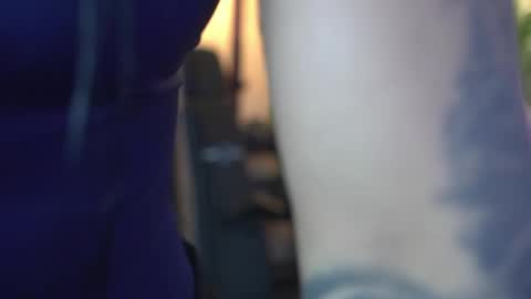 Kim online show from 10-28-25, 12:52