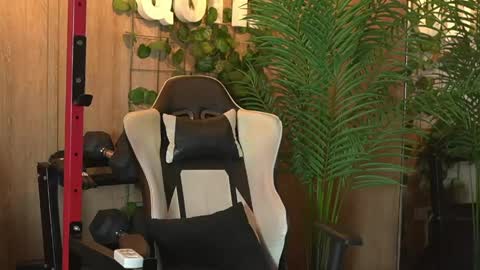 Kim online show from 05-07-26, 12:54