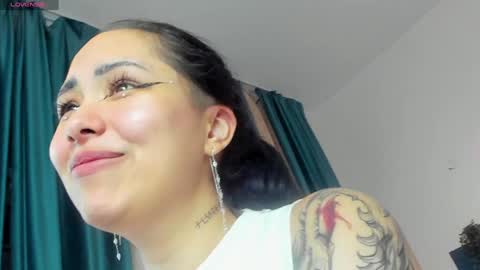 Snapshot of kim_brownie chatting on 01-07-25, 12:03 Kim online show from 01-07-25, 12:03