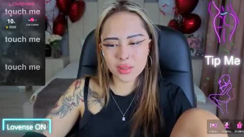 Kim online show from 10-06-25, 05:05