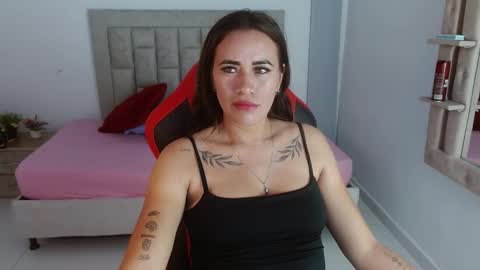 Snapshot of kim_fiori chatting on 11-17-25, 11:32 Kimberly online show from 11-17-25, 11:32