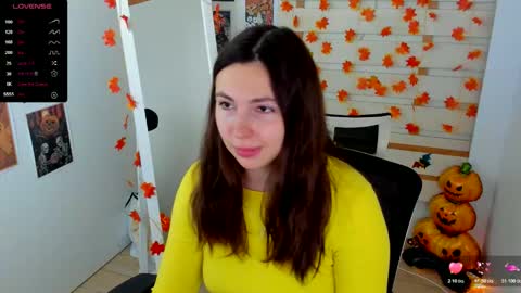 Kim online show from 11-17-25, 01:39