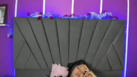 kim  online show from 02-18-25, 01:54